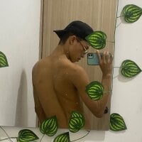 EMPIRE_BOYS1 webcam model