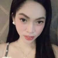 yourtansglams model avatar