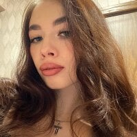 CoralinLesag's Offline Chat Room