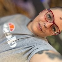 SunshineLexi webcam model
