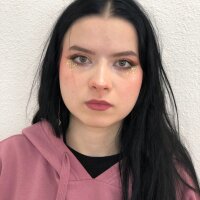 SabinaDani's Offline Chat Room