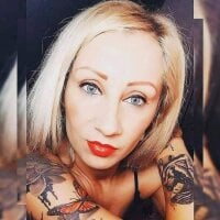 ChristineeDee offline chatrum