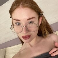 willow_fox webcam model