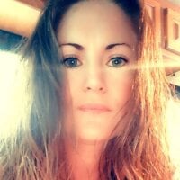 MandyCandy4369's Offline Chat Room