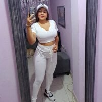 Lesly_18_