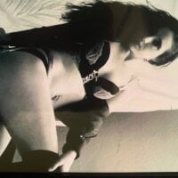 חדר צ'אט לא מקוון של TaylorWhite1