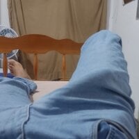 Moreno1899's Offline Chat Room