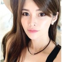 Alina10932 webcam model
