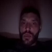 slutsoumis' Offline Chat Room