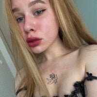 _Melinda_ Adlı Modelin Çevrimdışı Sohbet Odası