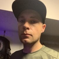 lazybonezz webcam