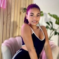 Naomi-Summer model avatar