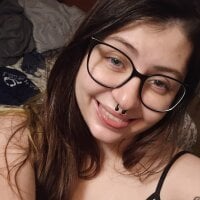 Sunny_daes45's Offline Chat Room