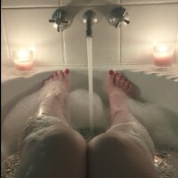 PlayfulcurvyyMilf