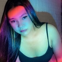 LadyboyMonsterCock webcam model