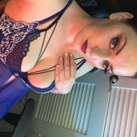 finepinkporcelain's Offline Chat Room