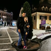 mikaelandandreea Adlı Modelin Çevrimdışı Sohbet Odası