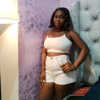 rosi_samora69's Offline Chat Room