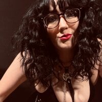 TheGothMilf webcam model
