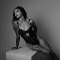 LahanaKimish webcam model