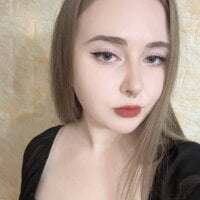 AprilHughes model avatar