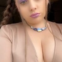 ItsMollyMinx's Offline Chat Room