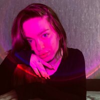 Emily_Wils' Offline Chat Room