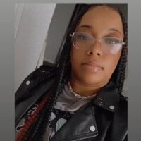 Taylor_Ann's Offline Chat Room