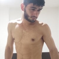 axel_aron_