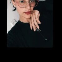 Thathy_645 webcam model