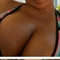 Pillate069 webcam model