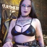 Evil_Queen_666's Profile Pic