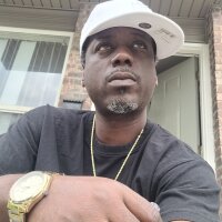 unclesugardaddy's Offline Chat Room