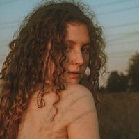 Angieshere's Offline Chat Room