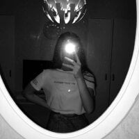 _LeaLexis_ webcam