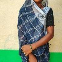 Geeta-143 webcam model