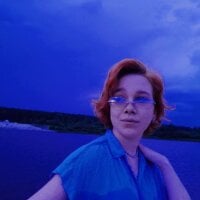 AlixCoote model avatar