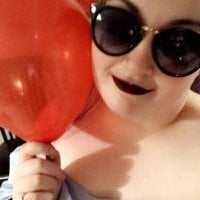 Офлайн-чат SluttyUniGirl