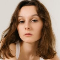 MellowGlint model avatar