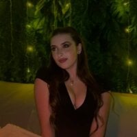 SuzySwani webcam model