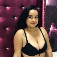 carla_joness Adlı Modelin Çevrimdışı Sohbet Odası