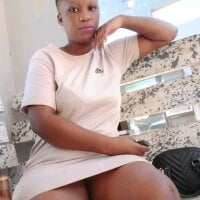blackqueeennxxx webcam