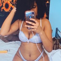 غرفة دردشة brattybrooklyn دون اتصال