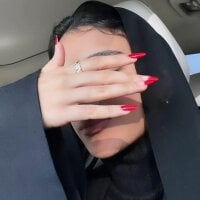 chloe_Amel's Offline Chat Room