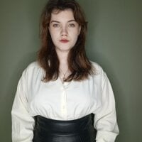 Offline chatovací místnost FloraHailey