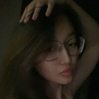 LinaClous webcam model