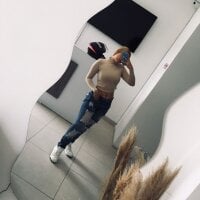 Perla_miller69's Offline Chat Room