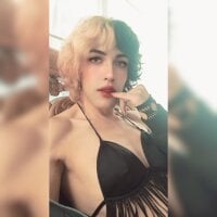 Maki_Morningstar webcam