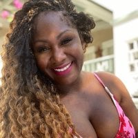 blaqueangel86's Offline Chat Room