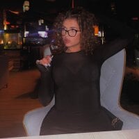 CurlyCandyXX model avatar